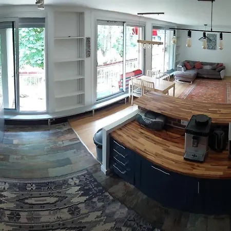 Apartment Spacious 3br Peaceful Appartment, Balcony & Parking