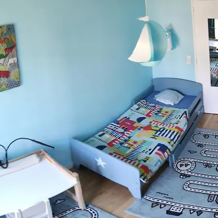 Spacious 3br Peaceful Appartment, Balcony & Parking Boulogne-Billancourt