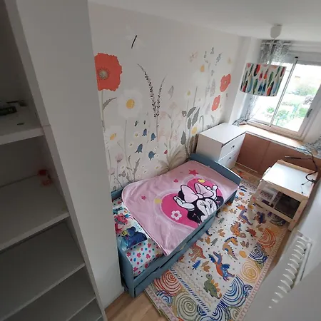 Spacious 3br Peaceful Appartment, Balcony & Parking *